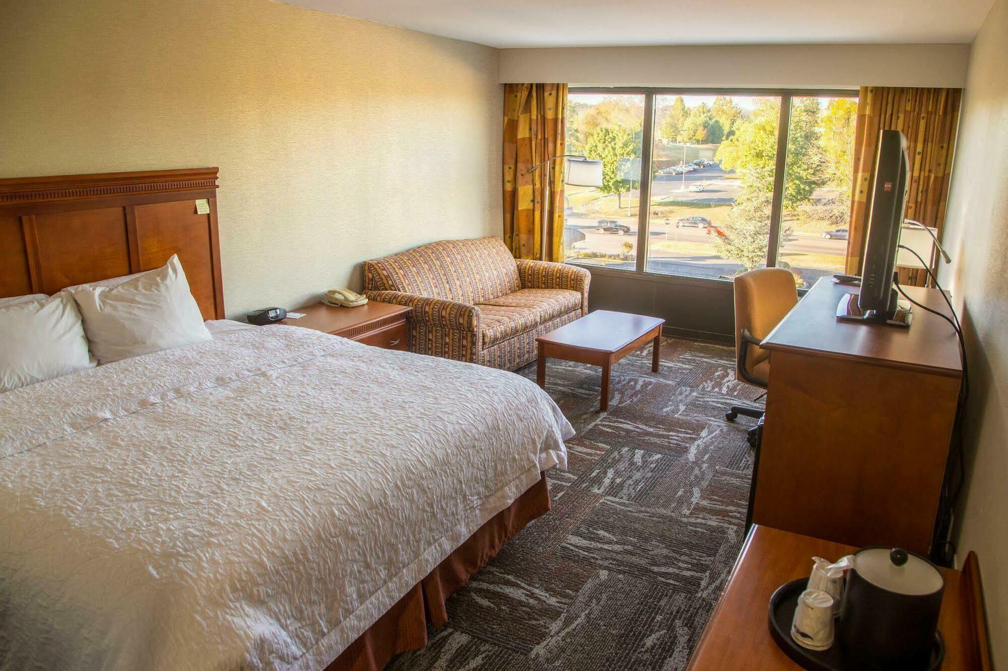 Hampton Inn Oak Ridge Exterior foto